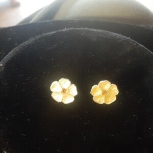 Gold Tone Flower Stud Earrings
